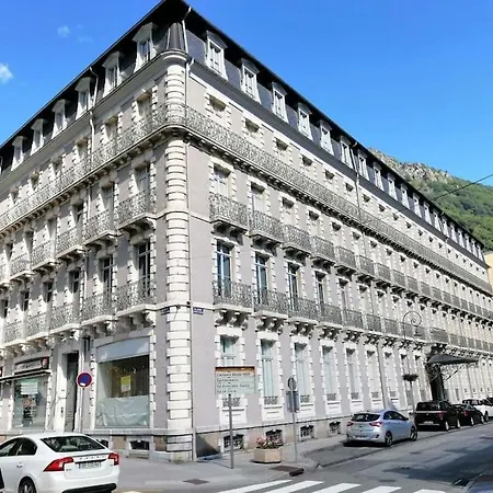 Bel 6 Personnes Centre *
